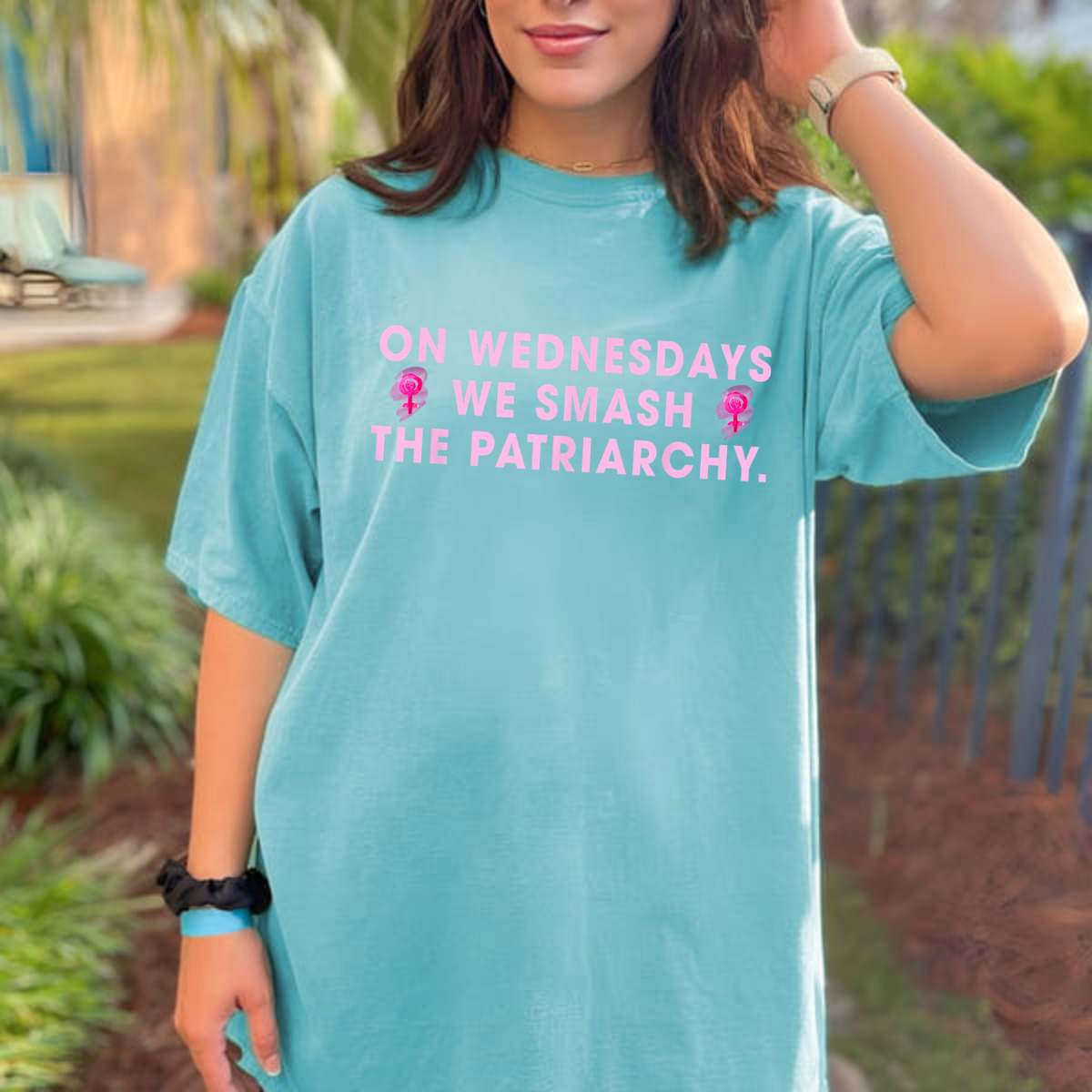 Strong Women On Wednesdays We Smash The Patriarchy T-Shirt