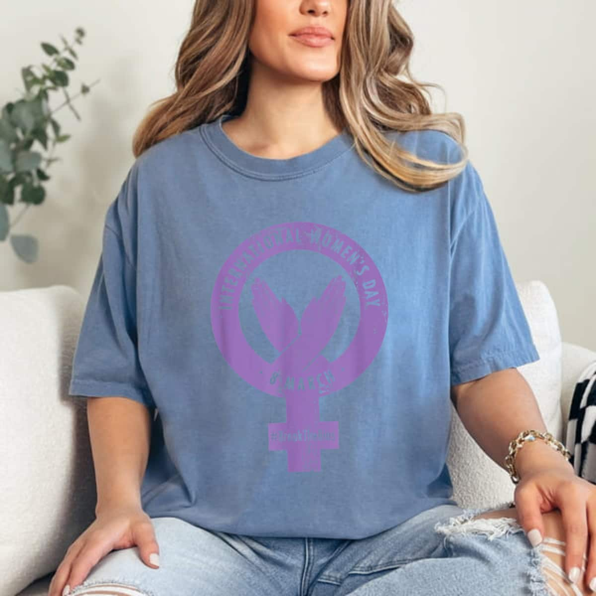 Strong Women International Day 8 March Feminist Symbol T-Shirt