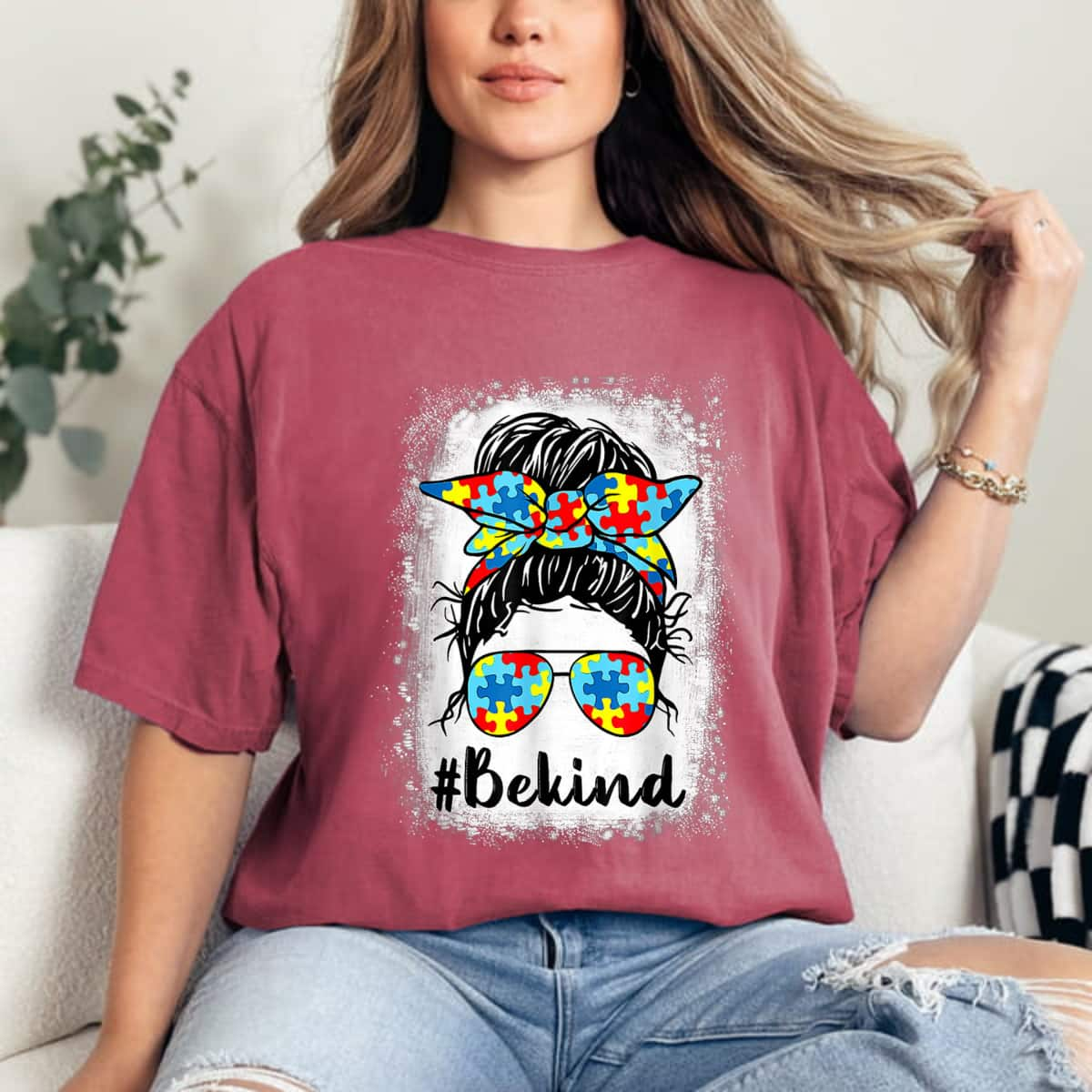 Be Kind Autism Awareness Messy Bun Mom Girl Teacher T-Shirt