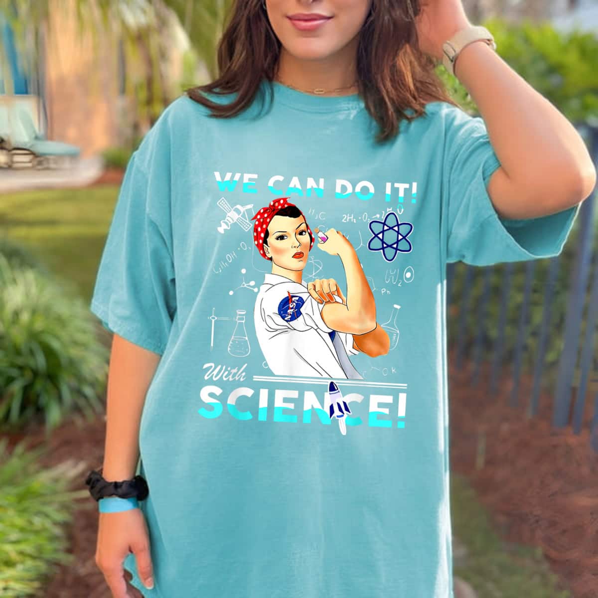 Strong Women We Can Do It With Science Feminist T-Shirt