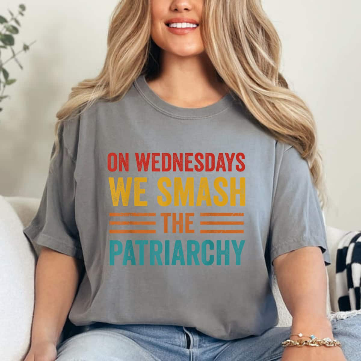 Strong Women On Wednesdays We Smash The Patriarchy Feminist Empowerment T-Shirt