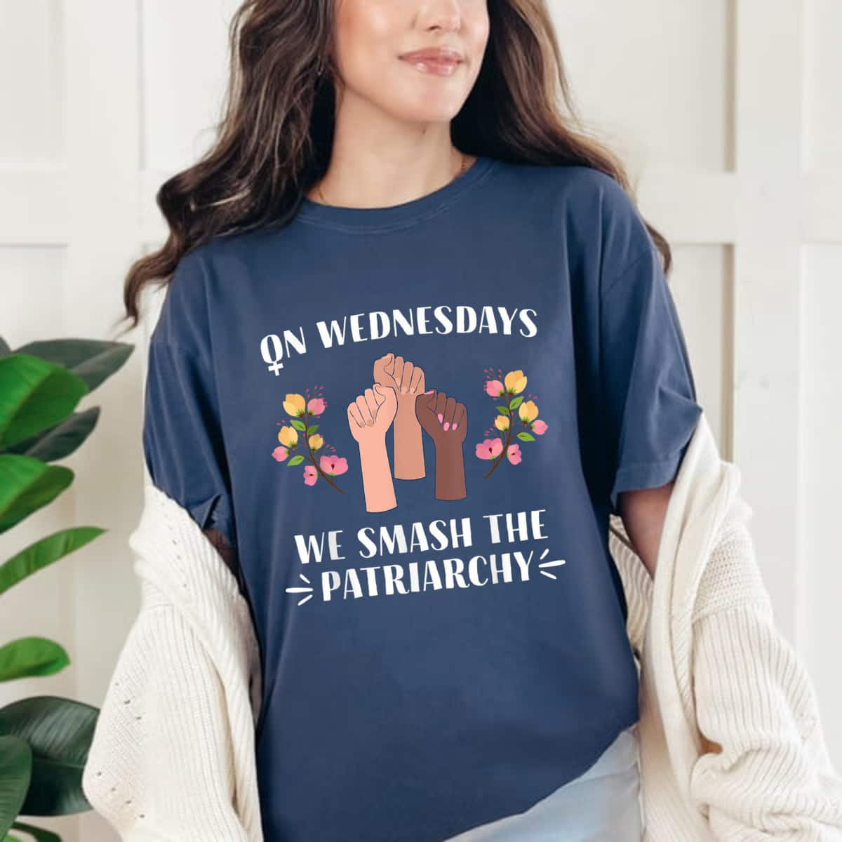 Strong Women On Wednesdays We Smash The Patriarchy Feminist Women Right T-Shirt