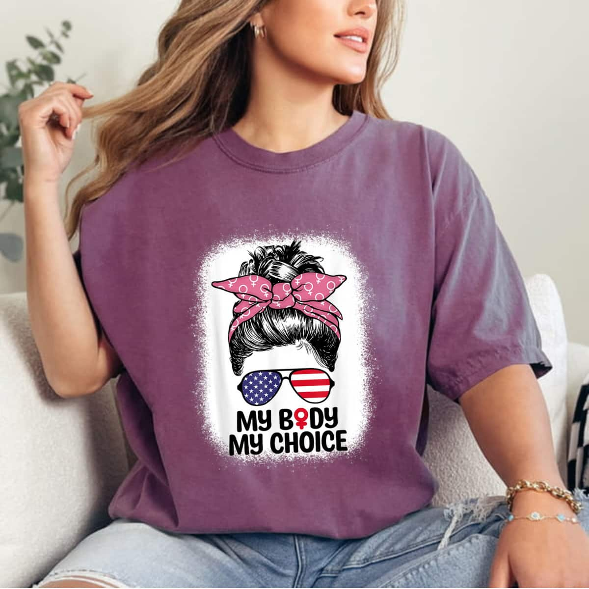 Strong Women My Body My Choice Messy Bun Women Right Reproductive Rights T-Shirt