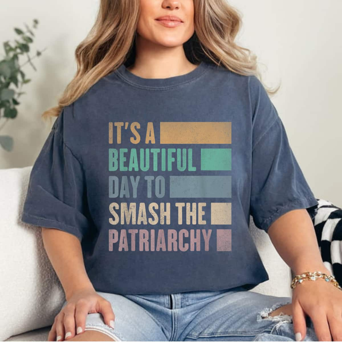 Strong Women It's A Beautiful Day To Smash The Patriarchy Vintage Lover T-Shirt