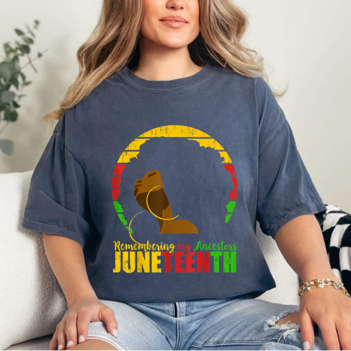 Strong Women Juneteenth Remembering My Ancestors Black Freedom T-Shirt