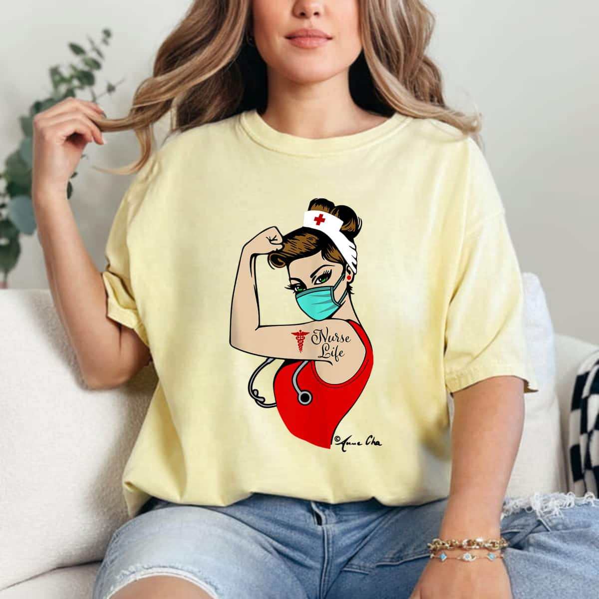 Nurse Life Girl Power Pin Up Rosie Caretaker Medical Retro T-Shirt