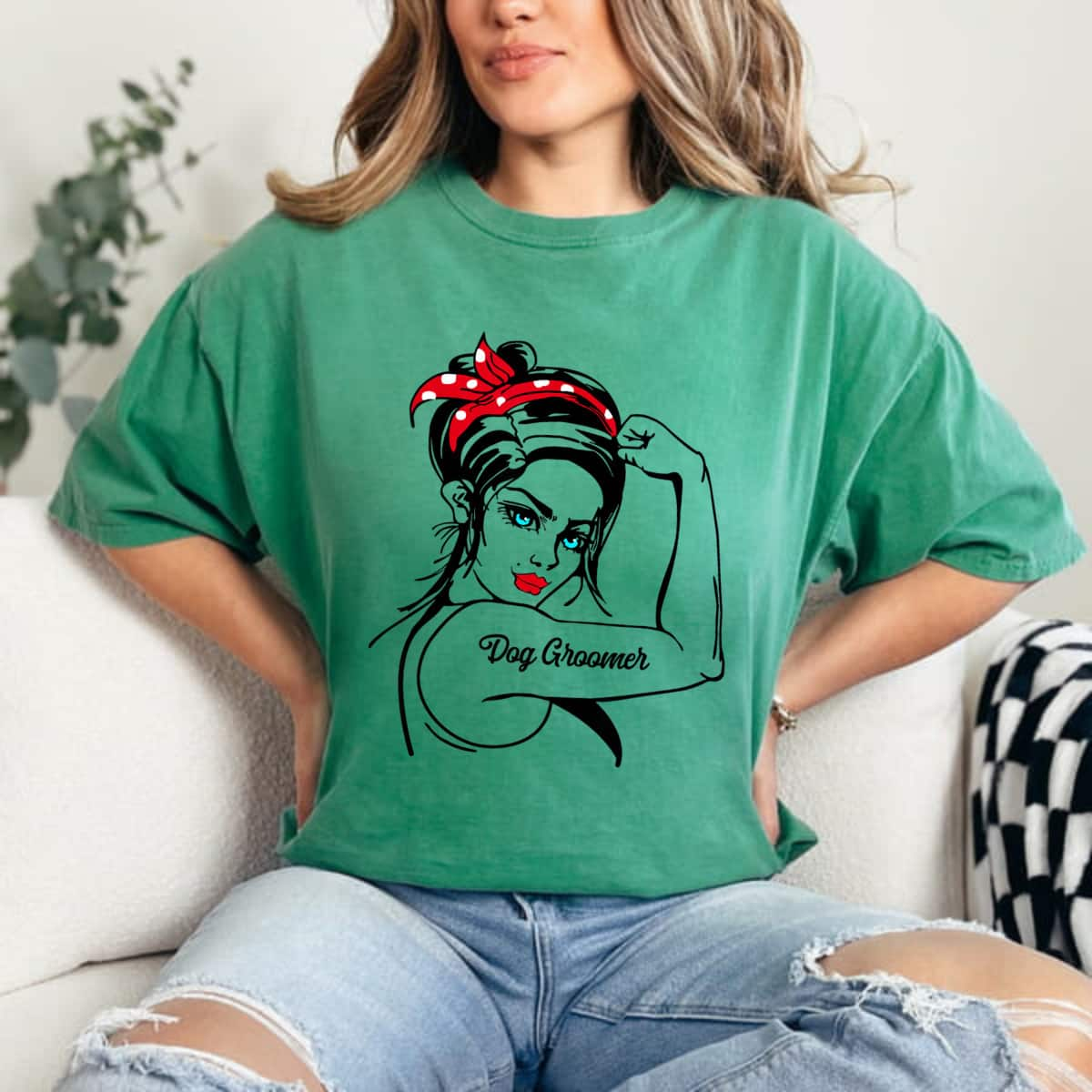 Dog Groomer Rosie The Riveter Pin Up T-Shirt