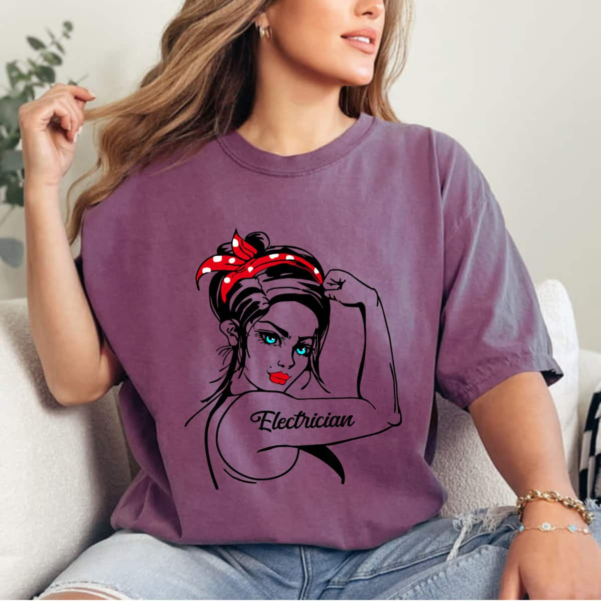 Female Electrician Rosie The Riveter Pin Up Girl T-Shirt