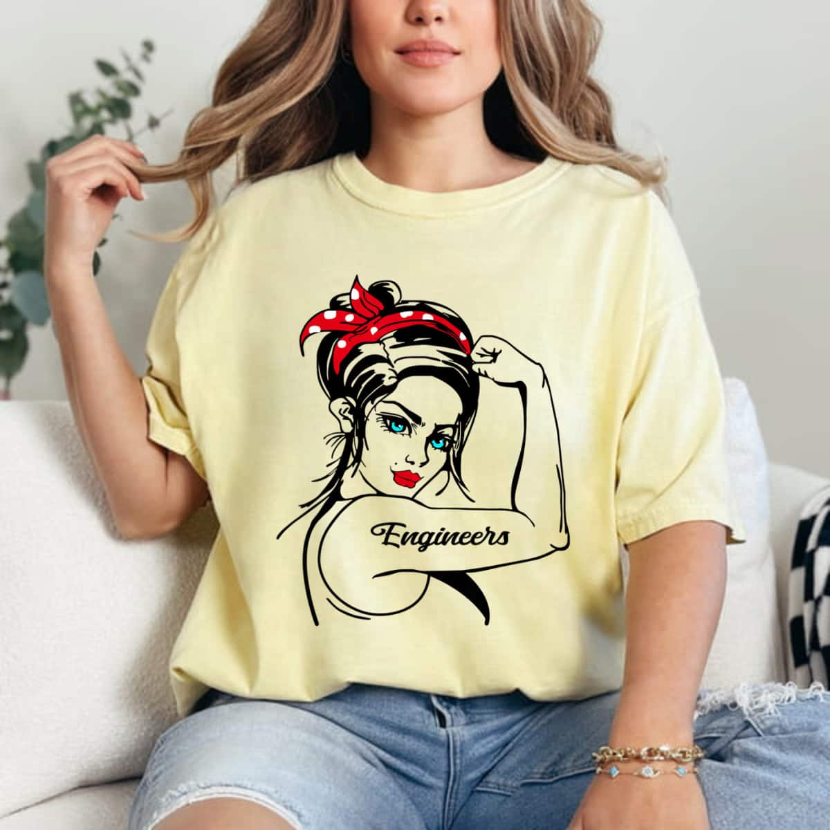 Female Engineers Rosie The Riveter Pin Up Girl T-Shirt