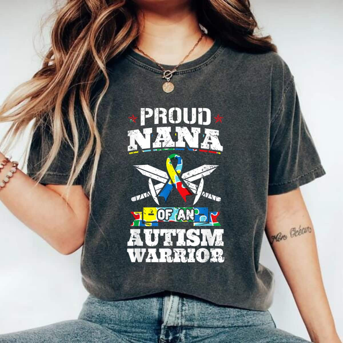 Proud Nana Of An Autism Warrior Awareness Ribbon Grandma T-Shirt