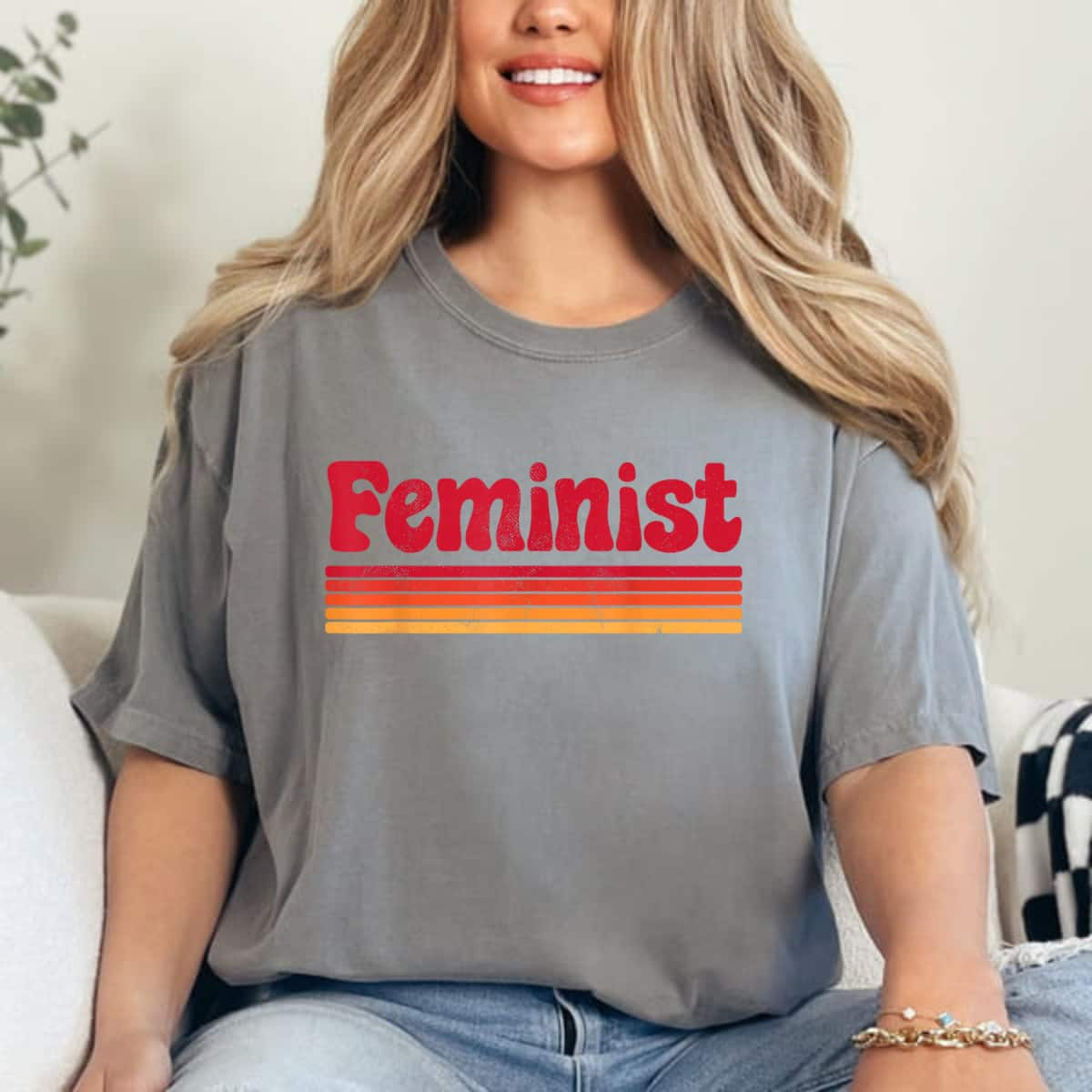 Feminist Retro Vintage 60s 70s Style Feminism Gift T-Shirt