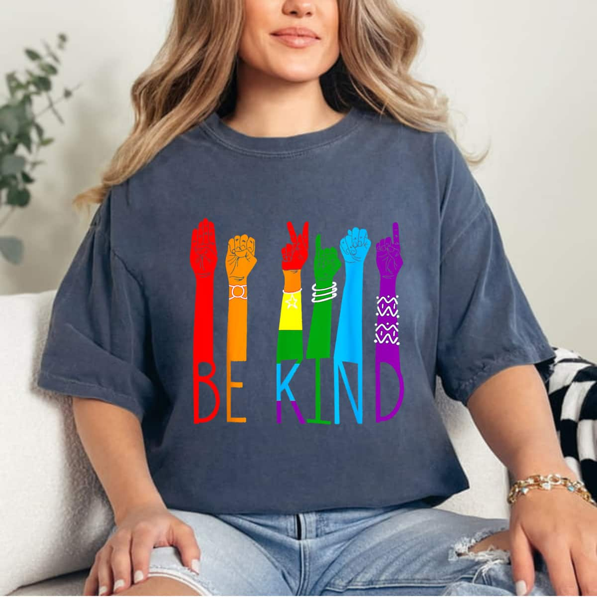 Be Kind Sign Language Hand LGBT Pride Month Gay Les ASL T-Shirt