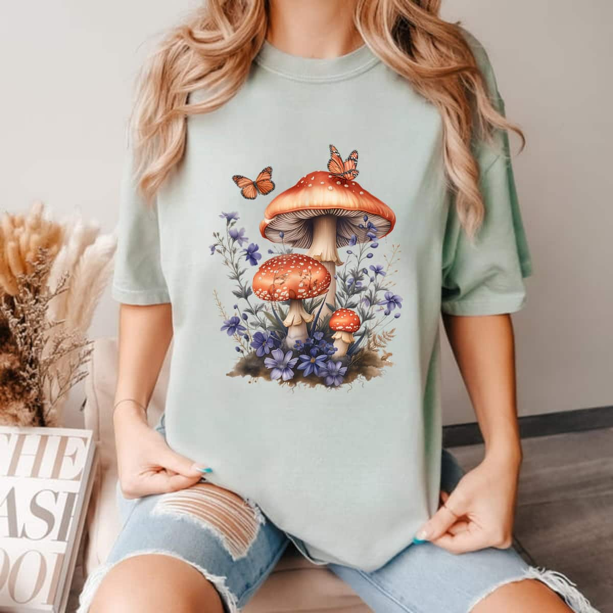 Cute Cottagecore Aesthetic Butterflies Mushrooms T-Shirt