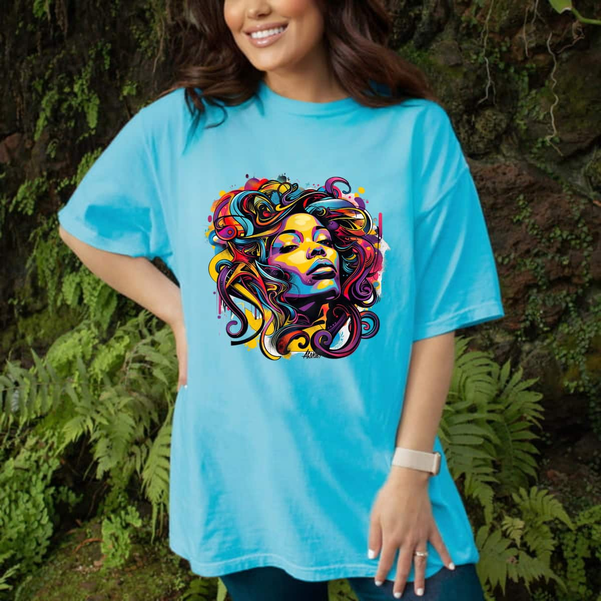 Cool Empowered Women Street Art T-Shirt